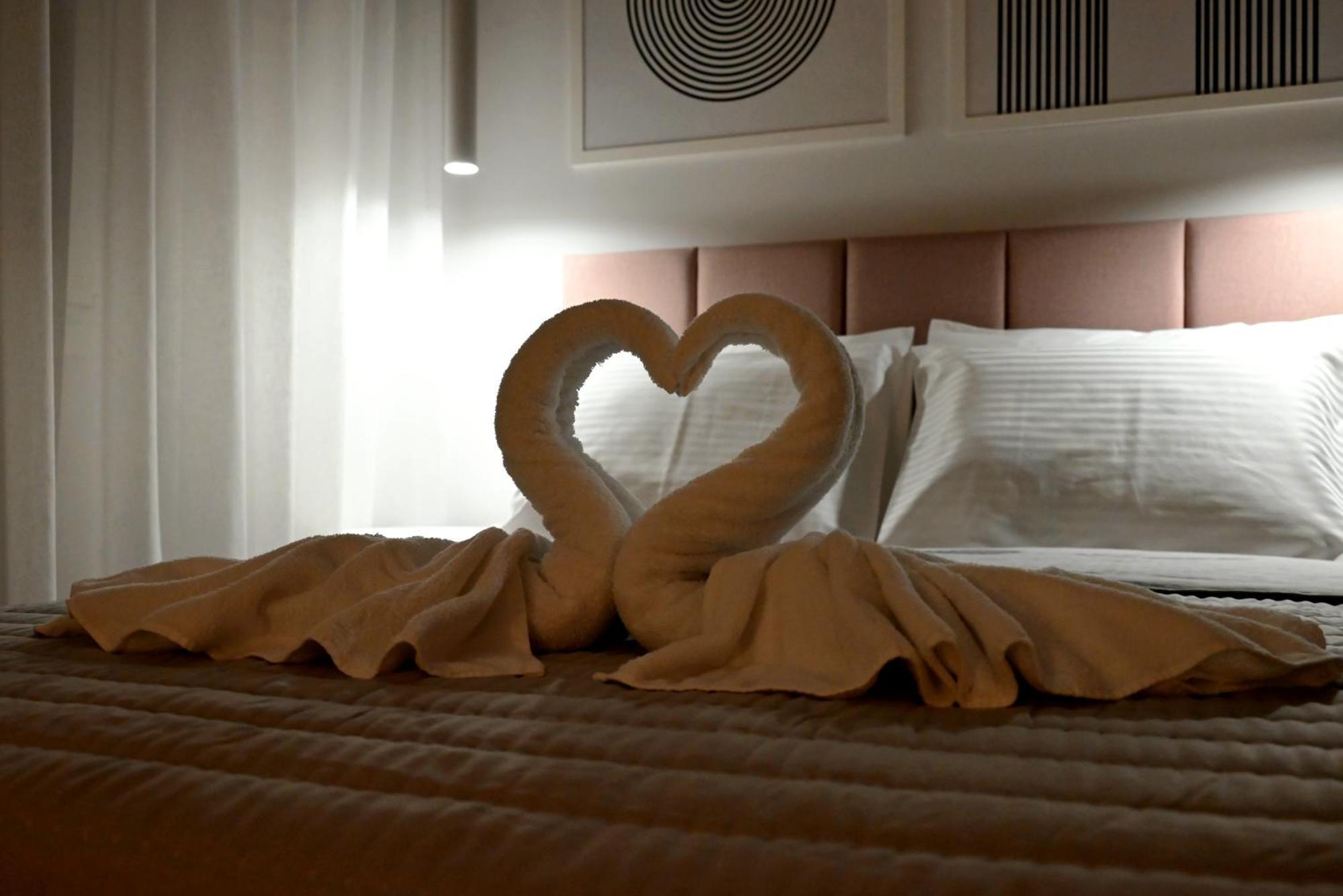 Mouson Luxury Suite With Free Private Parking Kavála Exterior photo