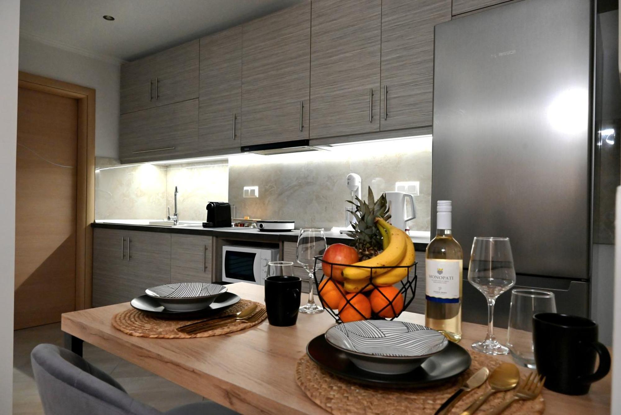 Mouson Luxury Suite With Free Private Parking Kavála Exterior photo