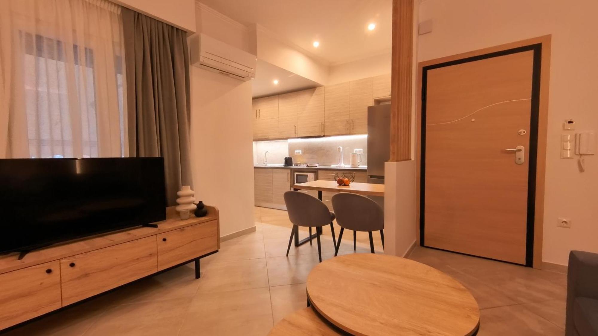 Mouson Luxury Suite With Free Private Parking Kavála Exterior photo