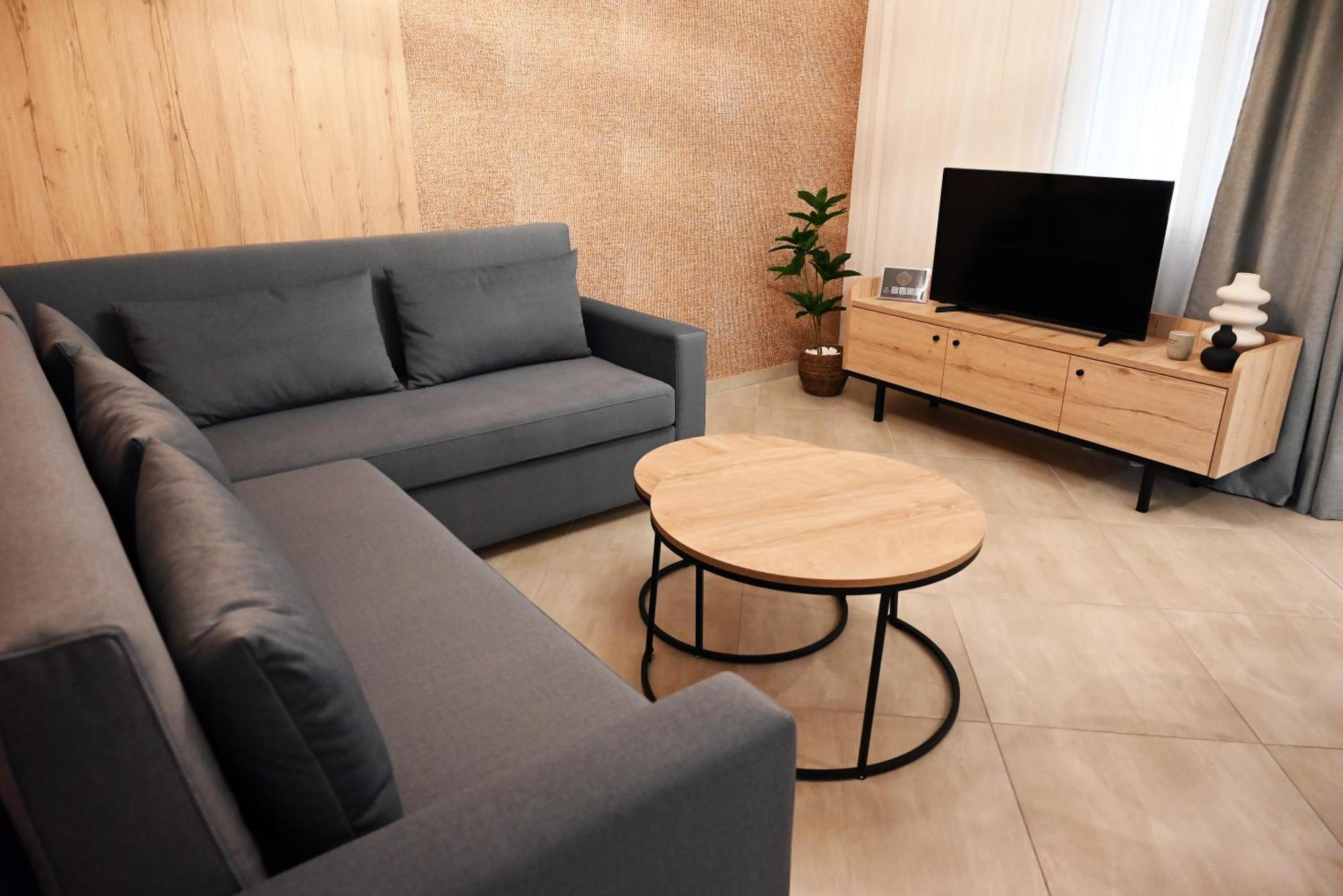 Mouson Luxury Suite With Free Private Parking Kavála Exterior photo
