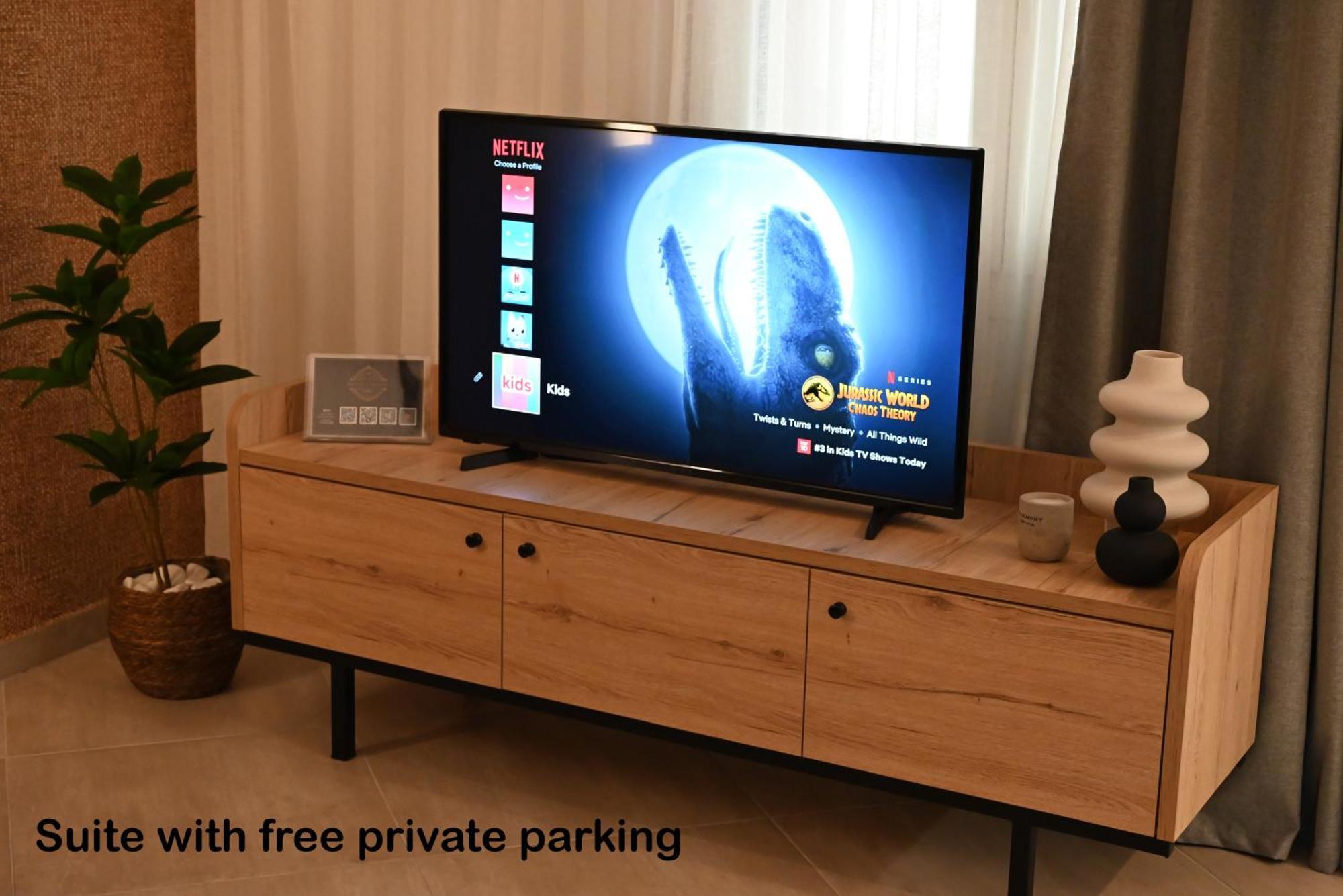 Mouson Luxury Suite With Free Private Parking Kavála Exterior photo