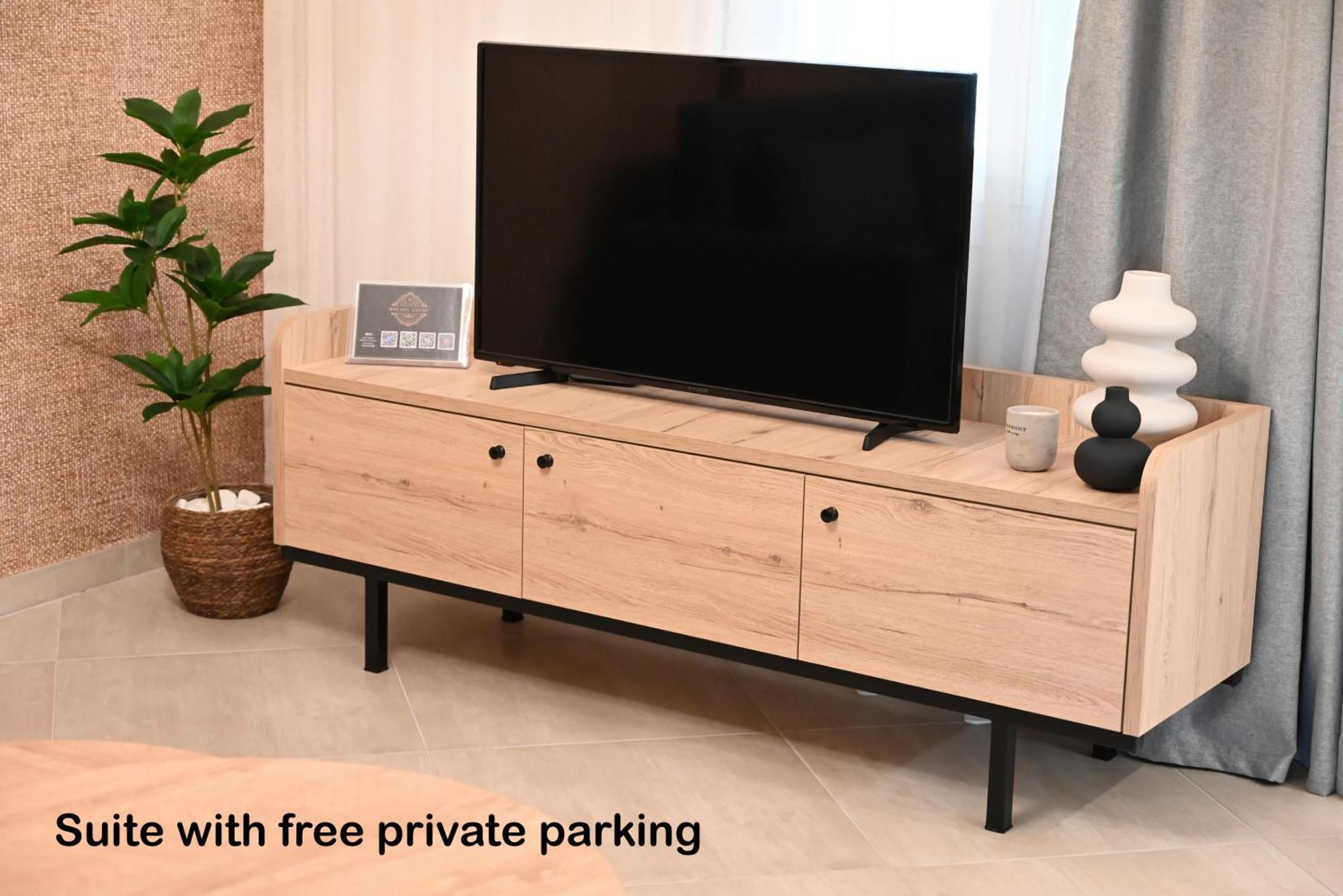 Mouson Luxury Suite With Free Private Parking Kavála Exterior photo